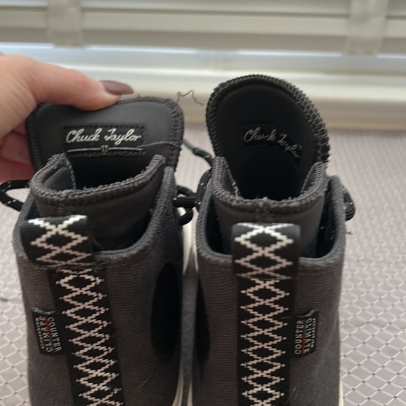 Limited edition converse - Picture 5 of 5